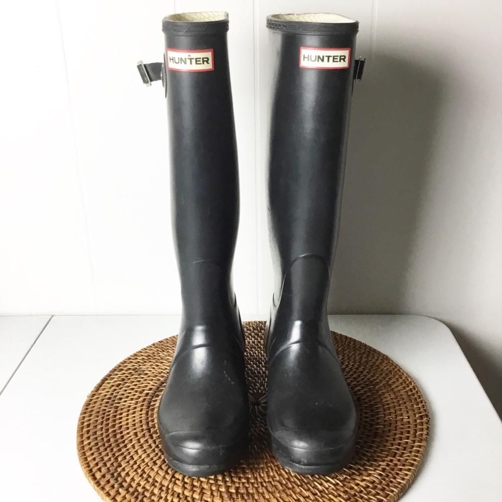 Hunter Black Women's Winter & Rain Boots - Picture 4 of 12